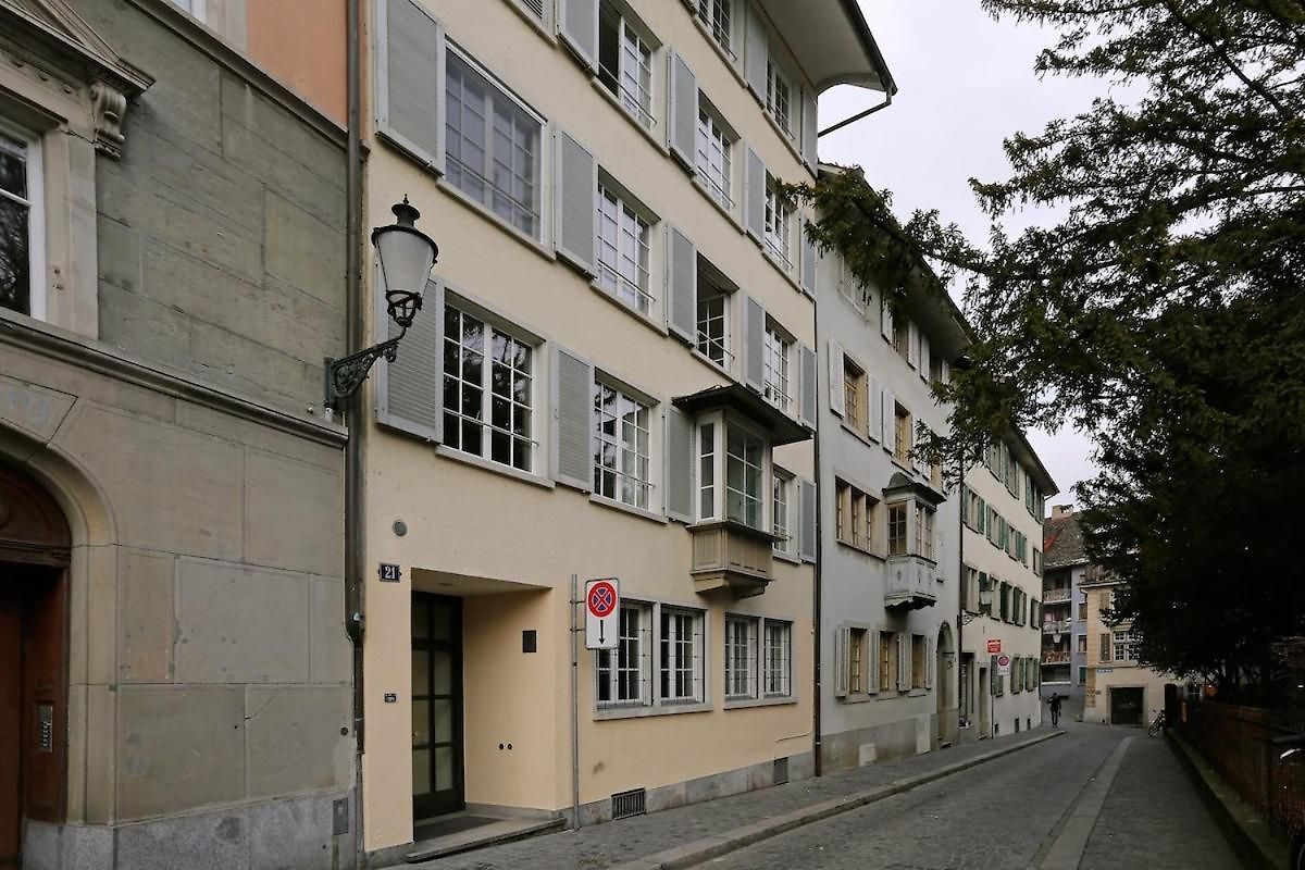 Apartment Charming In The Old Town - Uz3