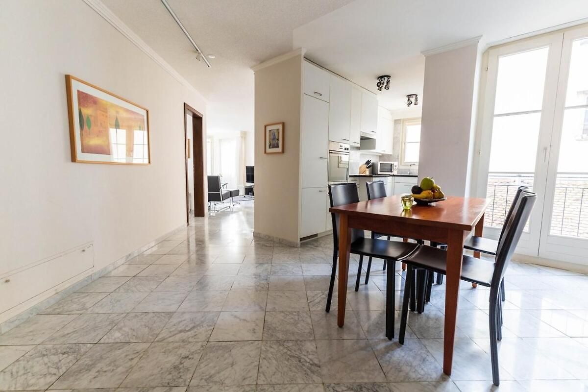 Great 2br Flat In The Old Town - Niederdorf Apartment *