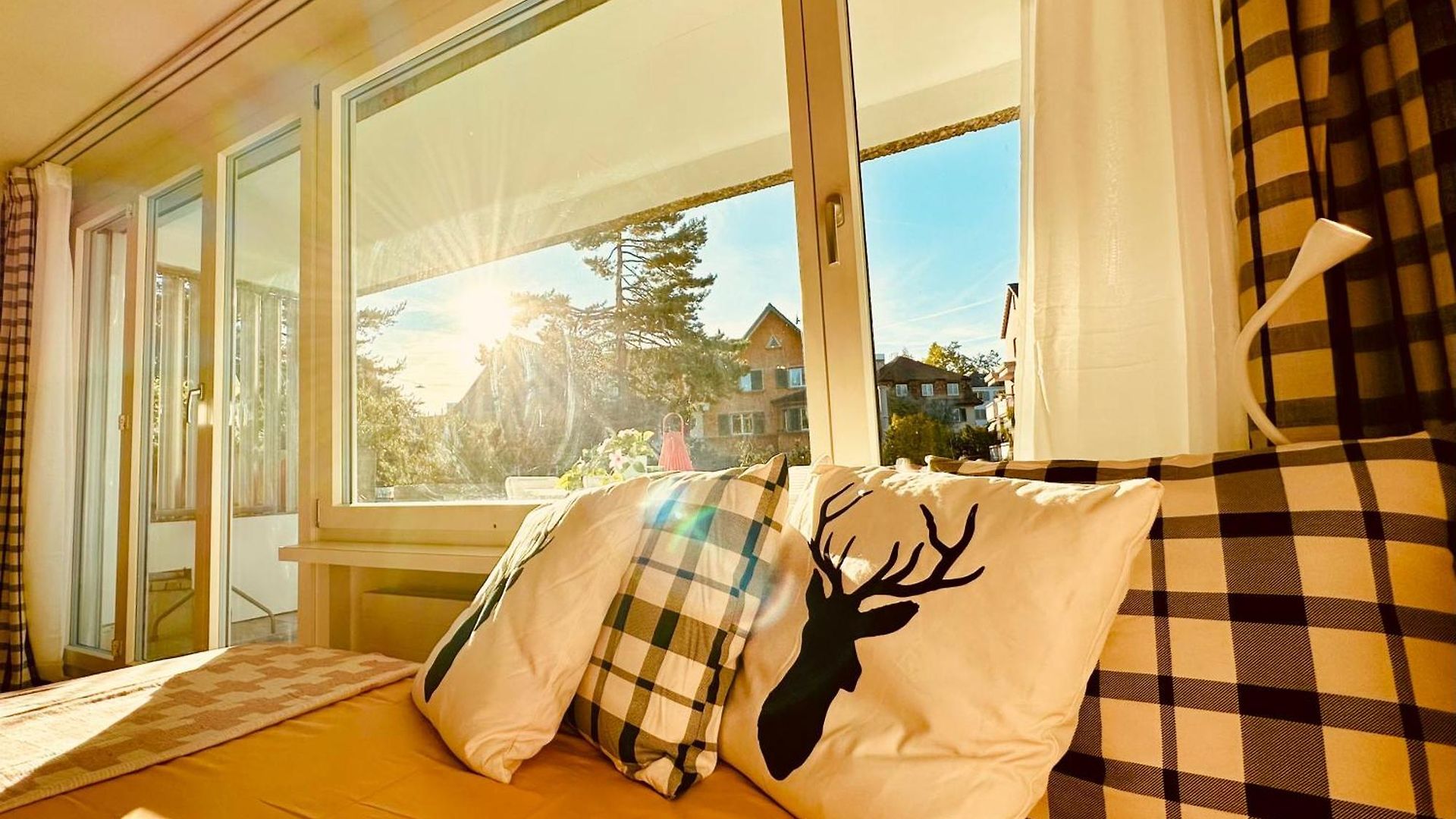 New With Sunny Terrace & Air Condition * Zurich