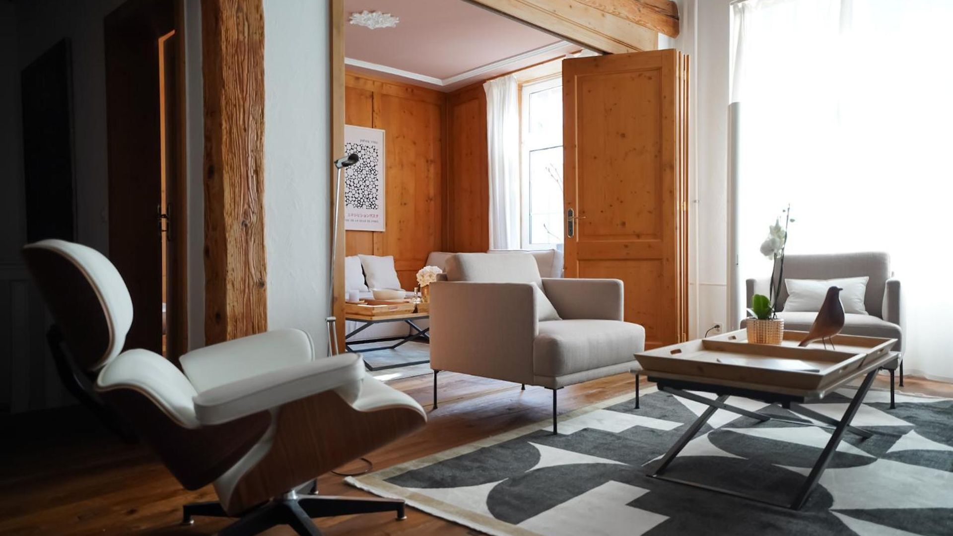 Rooftop Maisonette In Old Town Apartment