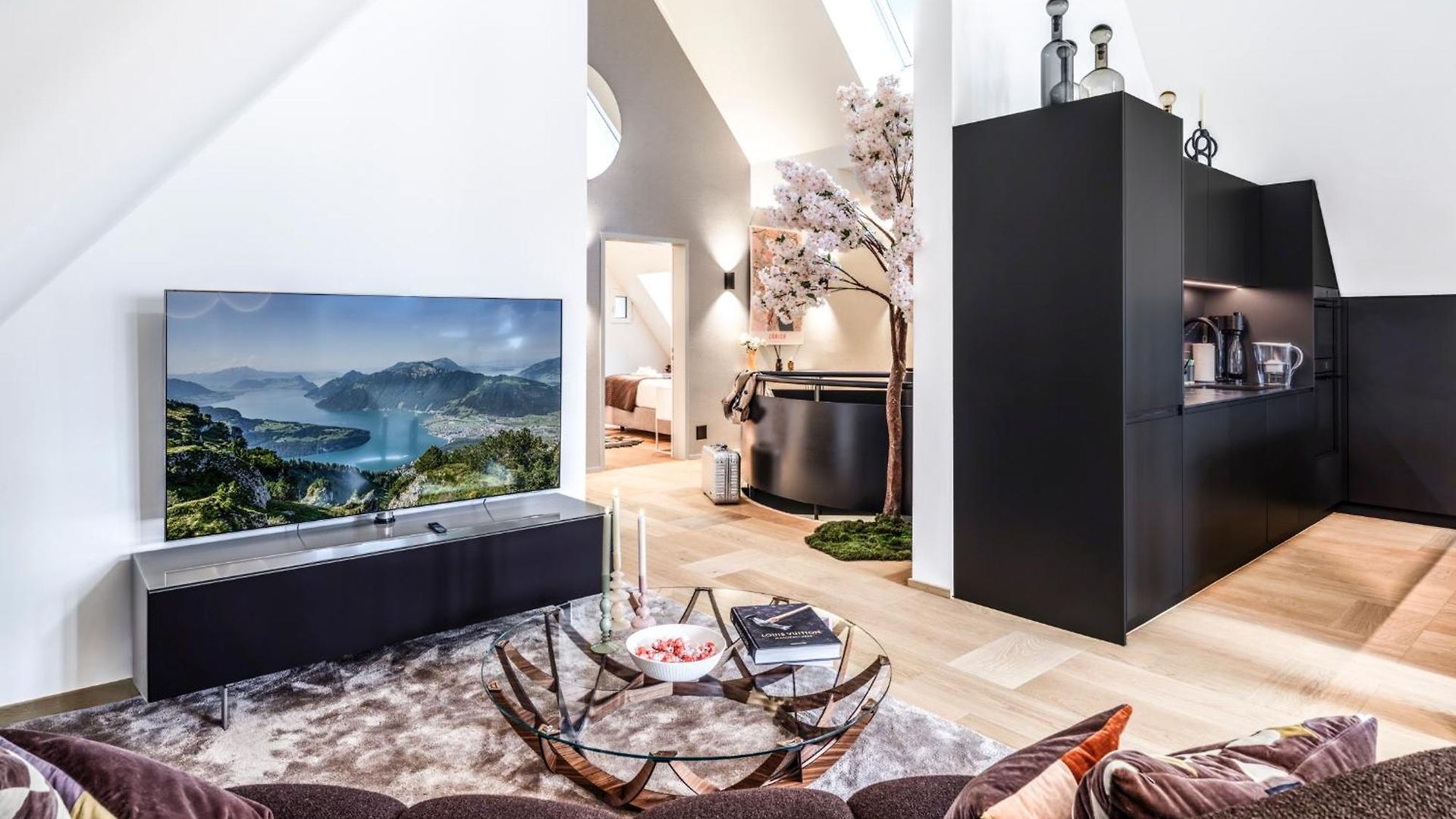Bahnhofstrasse Designer Penthouse Private Rooftop Apartment