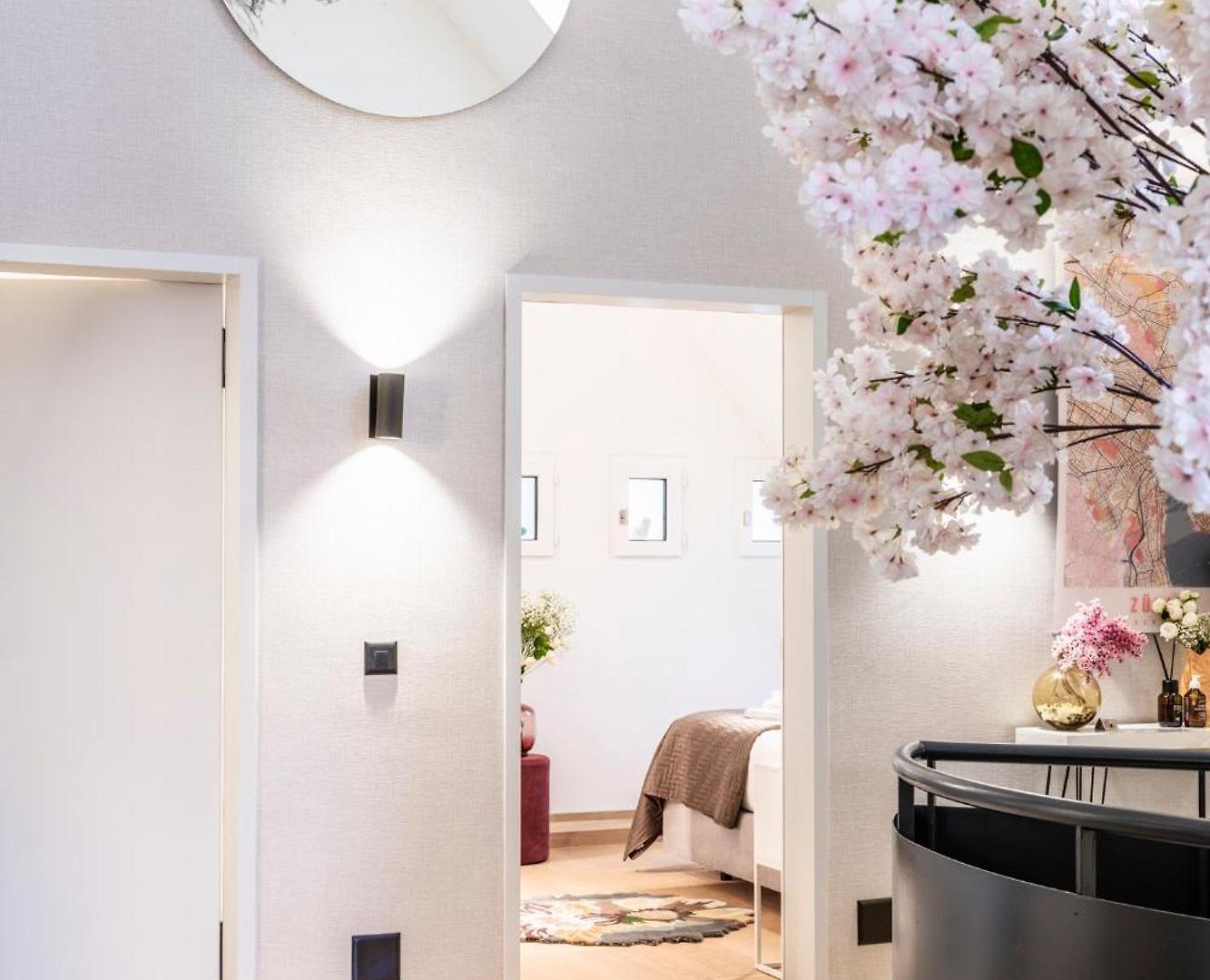 Bahnhofstrasse Designer Penthouse Private Rooftop Zurich