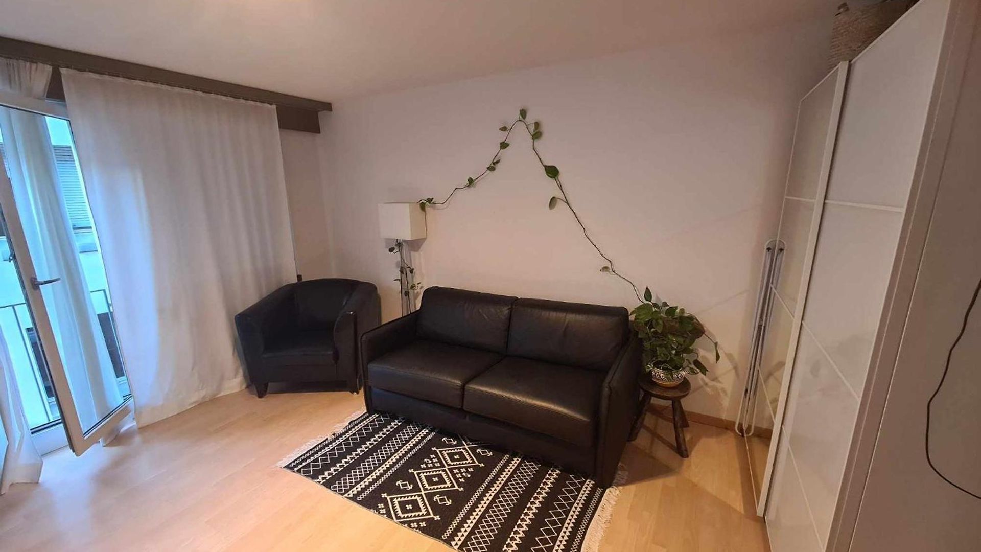 Apartment Cozy In Zurich