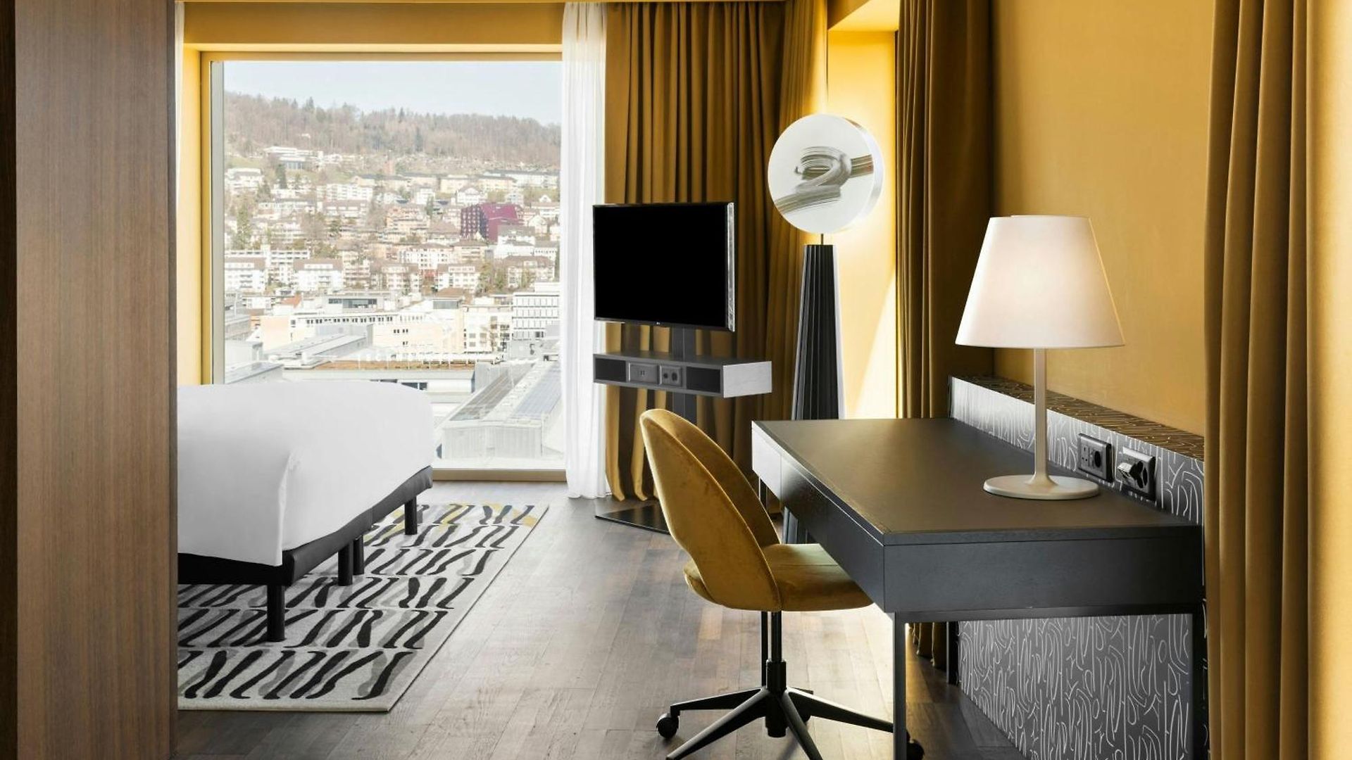 Renaissance Tower Hotel Zürich