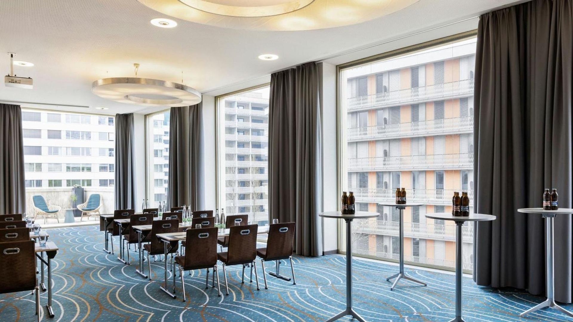 Renaissance Tower Hotel