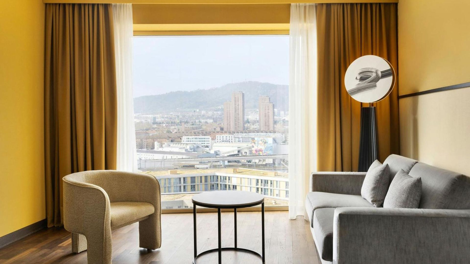 Renaissance Tower Hotel Zürich