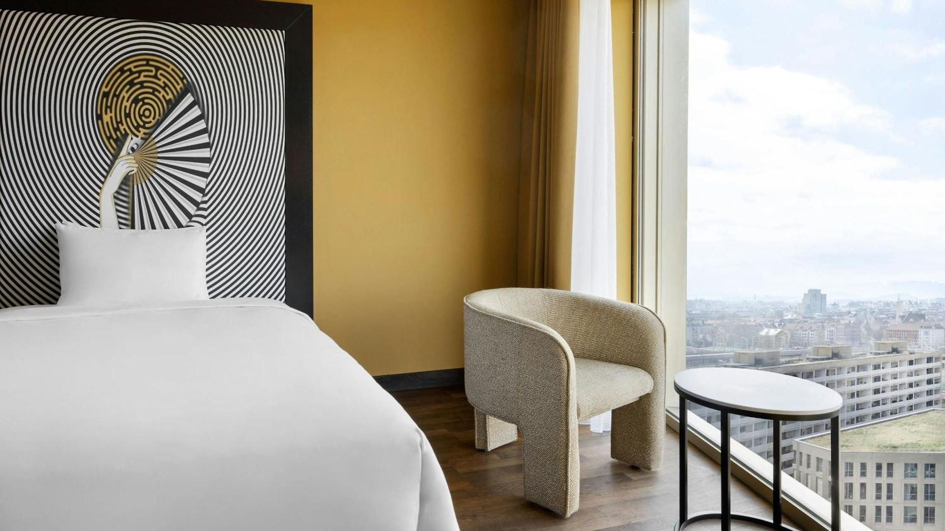 Renaissance Tower Hotel