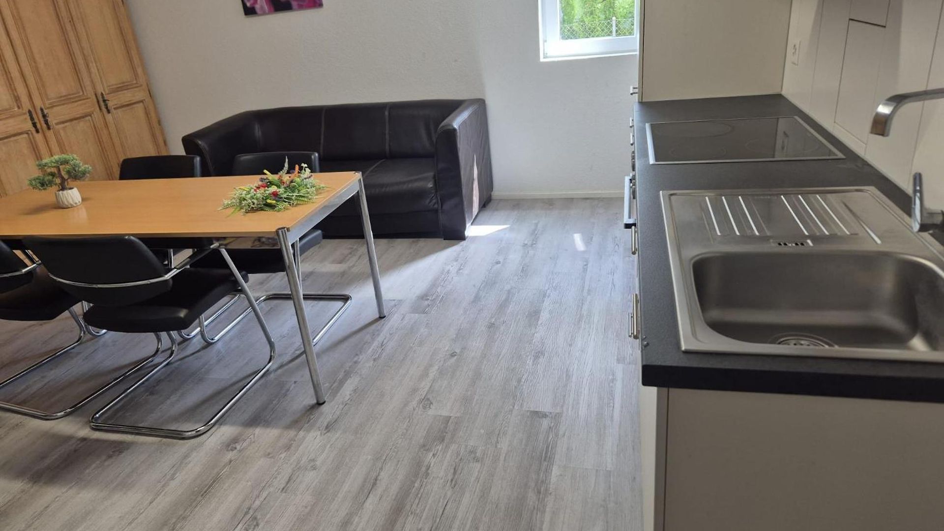 Bharanya Homes * Zurich