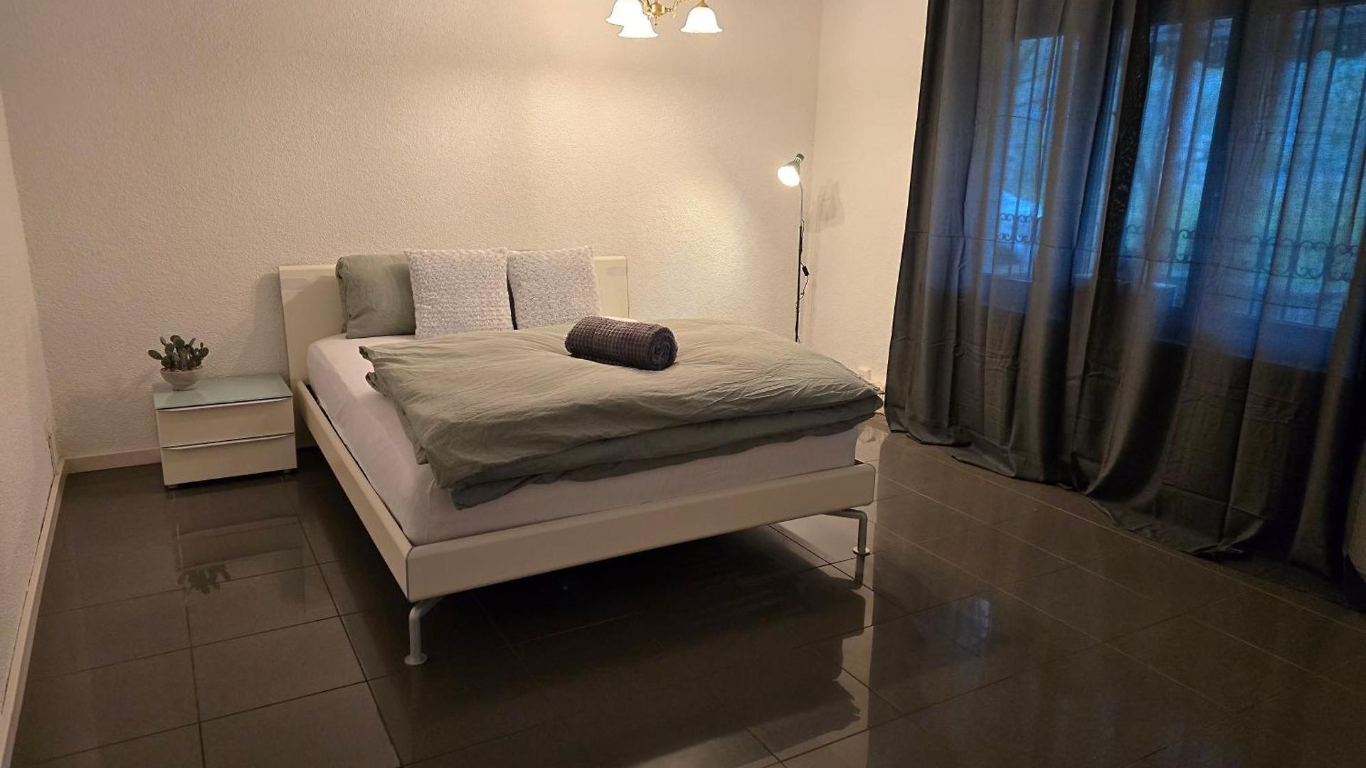 Homestay Bharanya Homes *
