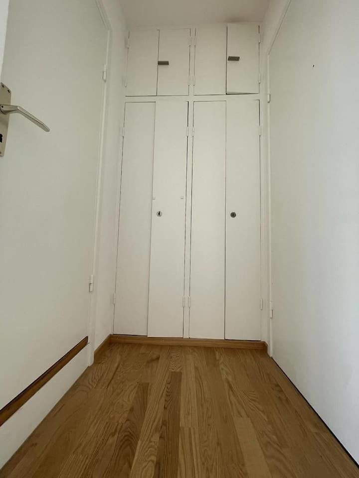 Center Flats In Downtown, Jakobade - Self Checkin Apartment