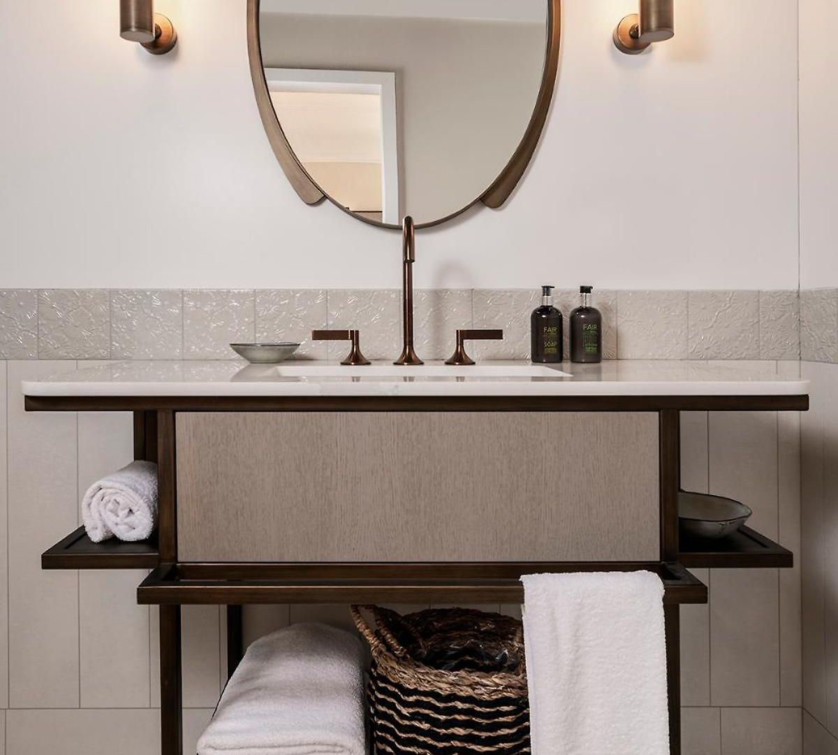 Small Luxury Ambassador 4* Zürich