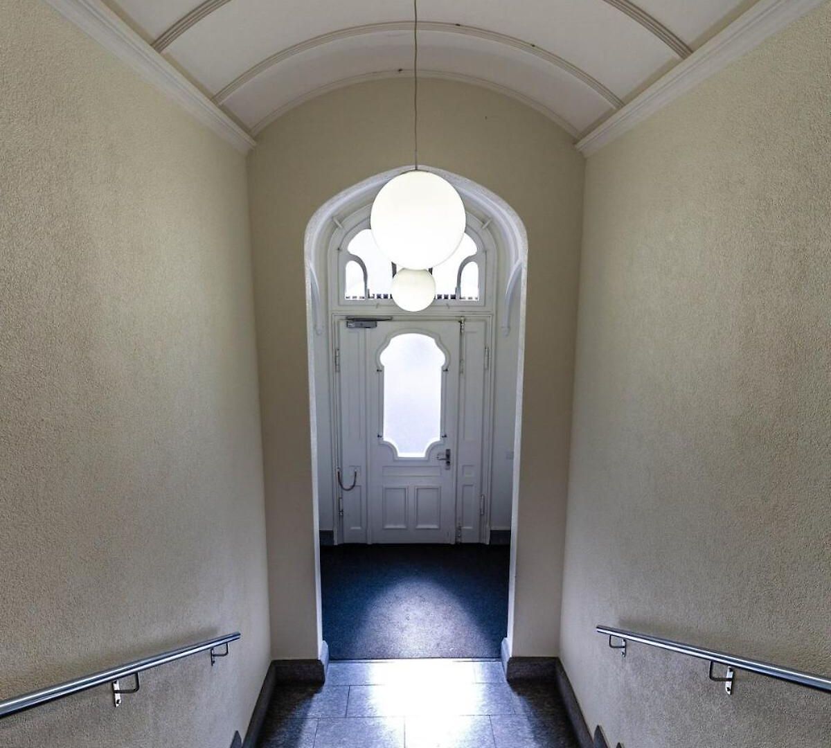 Apartment Charming Flat, Near - Fb9 *