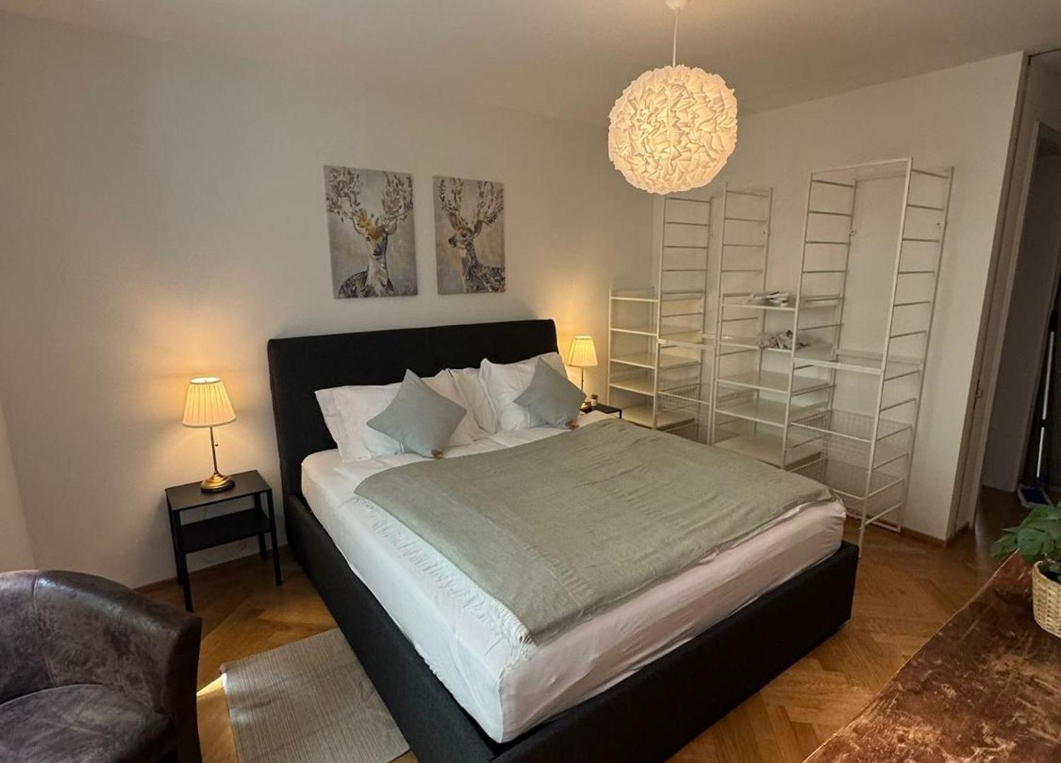 Station Apartment, 2 Bedroom&sofabed Apartment *
