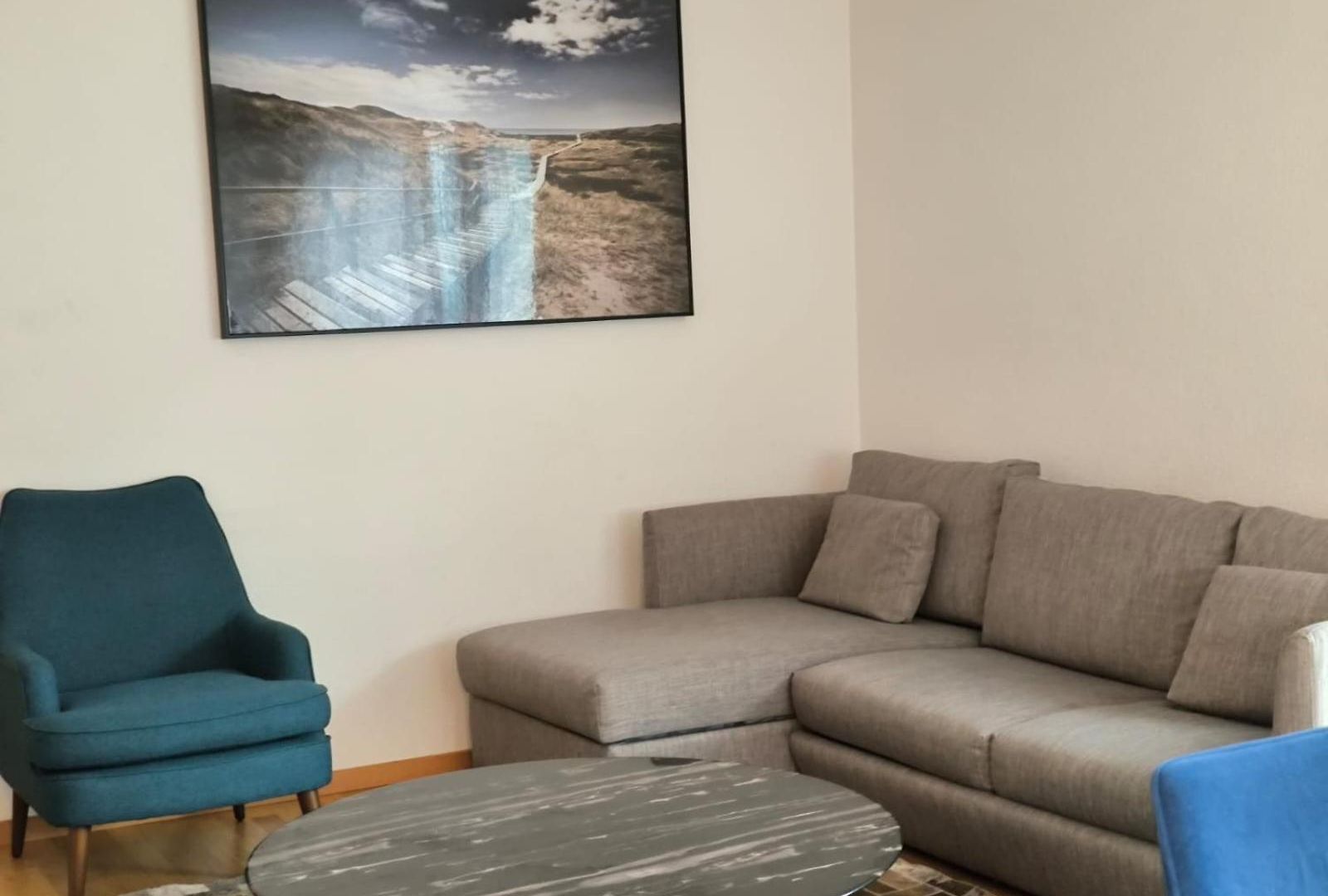 Apartment In West-eichbuehlstr 62-68 Zurich