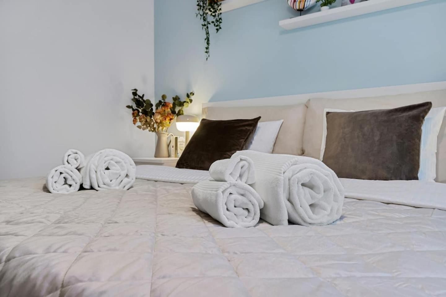 Boutique King Size Bed Ac Free Parking Zürich