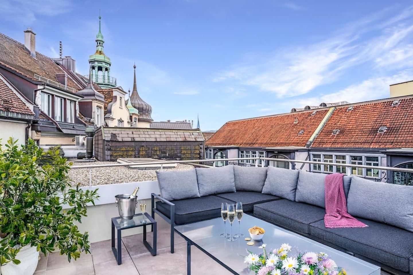 Apartment Bahnhofstrasse Designer Penthouse Private Rooftop *