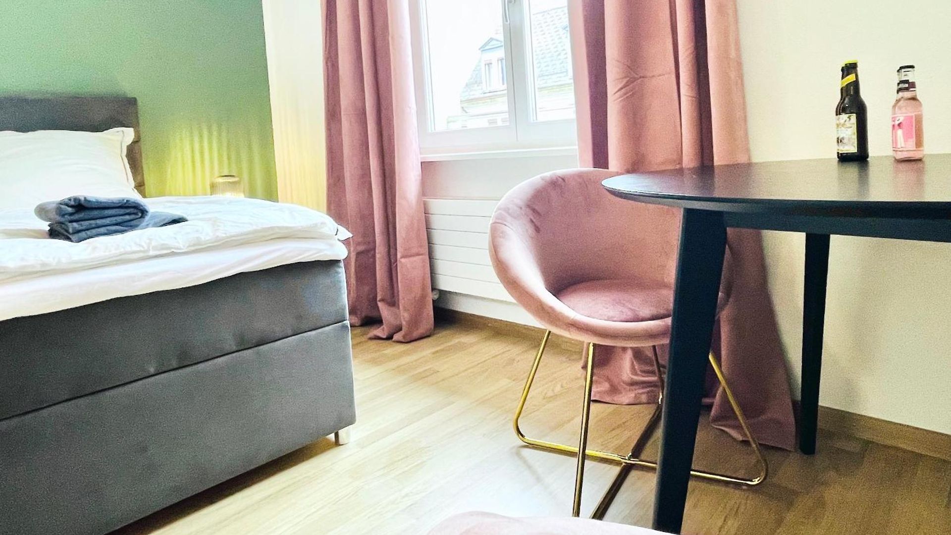 Apartment In Zurich!