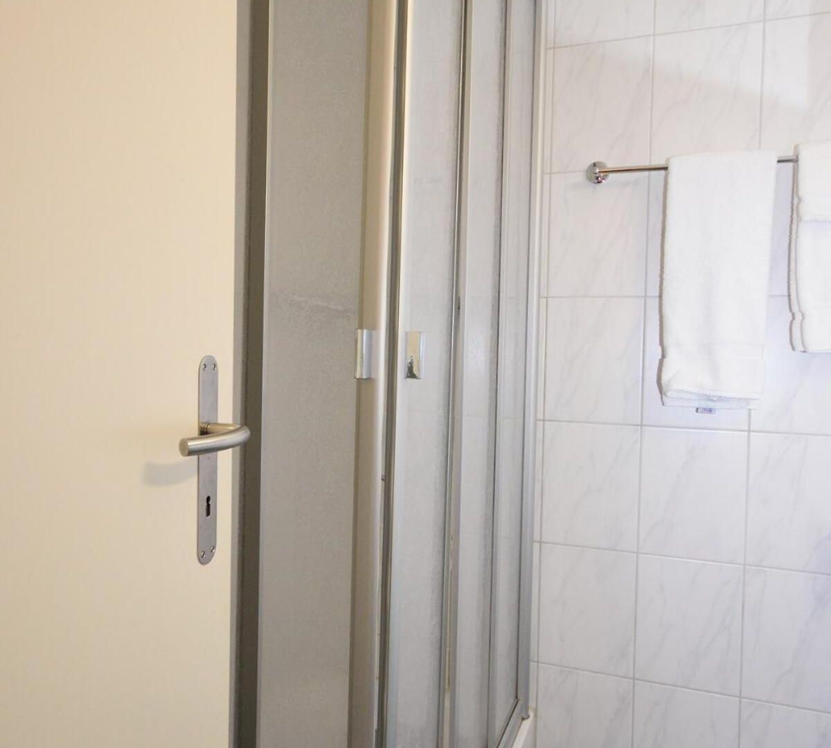 Practical At Trendy Location - Stork 22 Apartment *