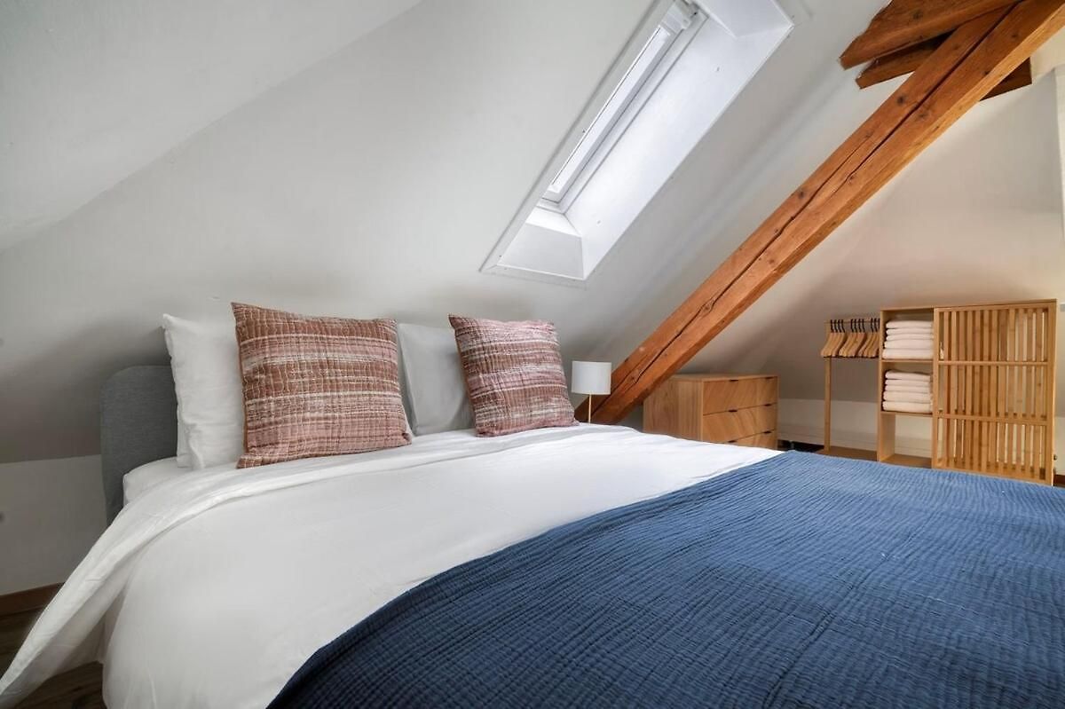 Apartment Eagle Charmante Dachgeschosswohnung Mit Design & Ausblick