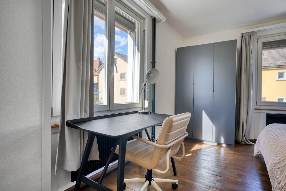 Amber - Wipkingen Apartment *