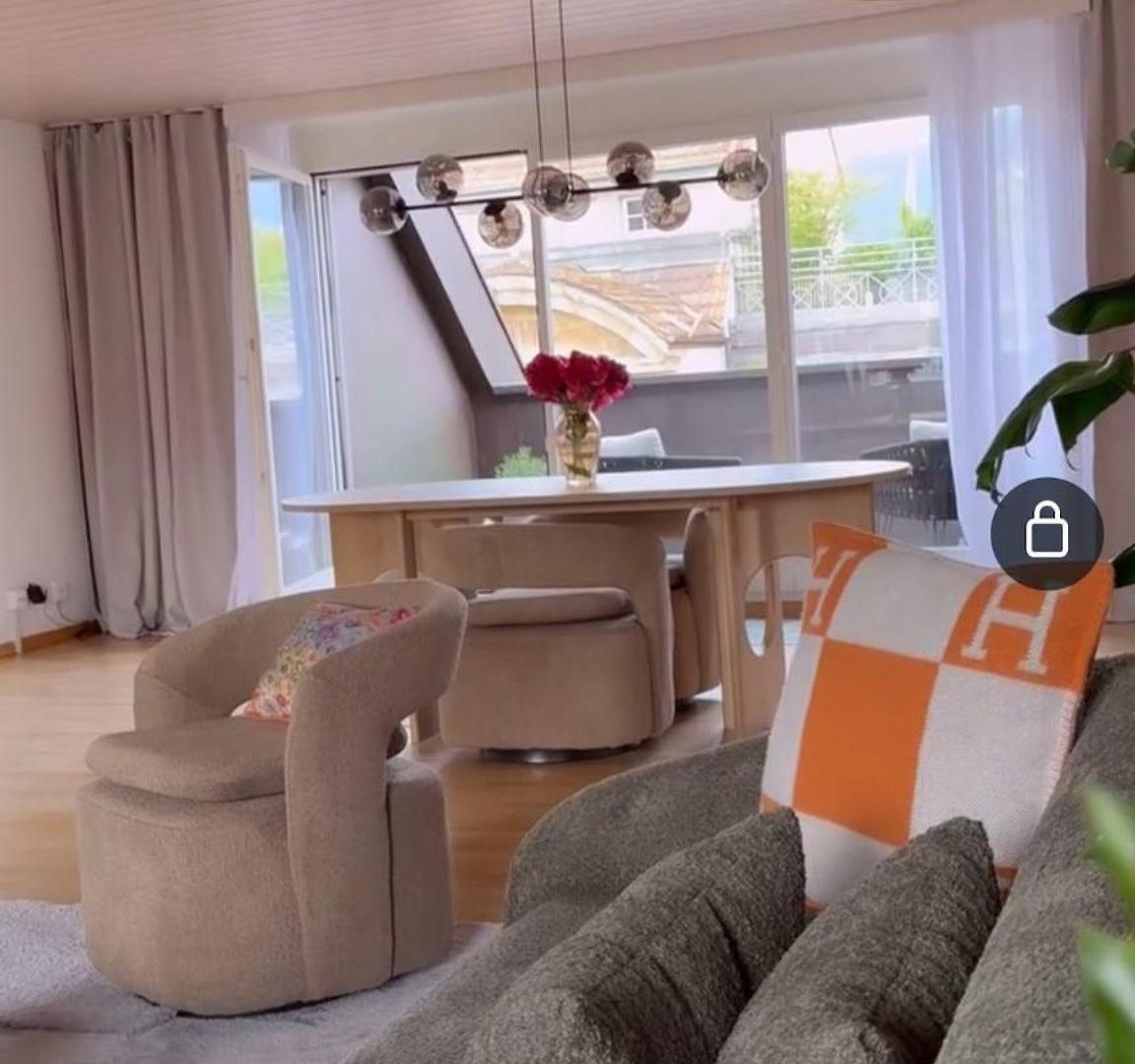 Maison Zueri Apartment *