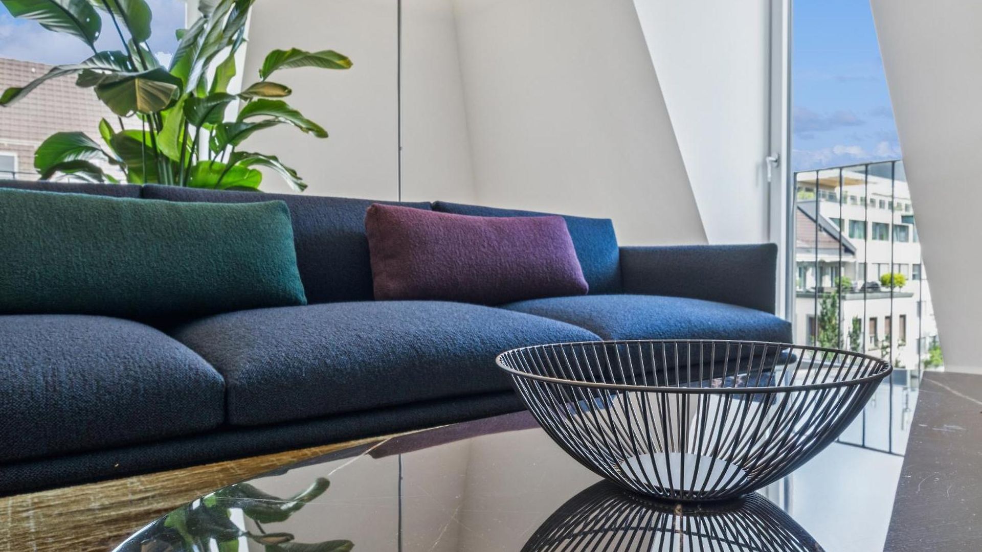 Horizon Bahnhofstrasse, Loewenstrasse Penthouse Apartment