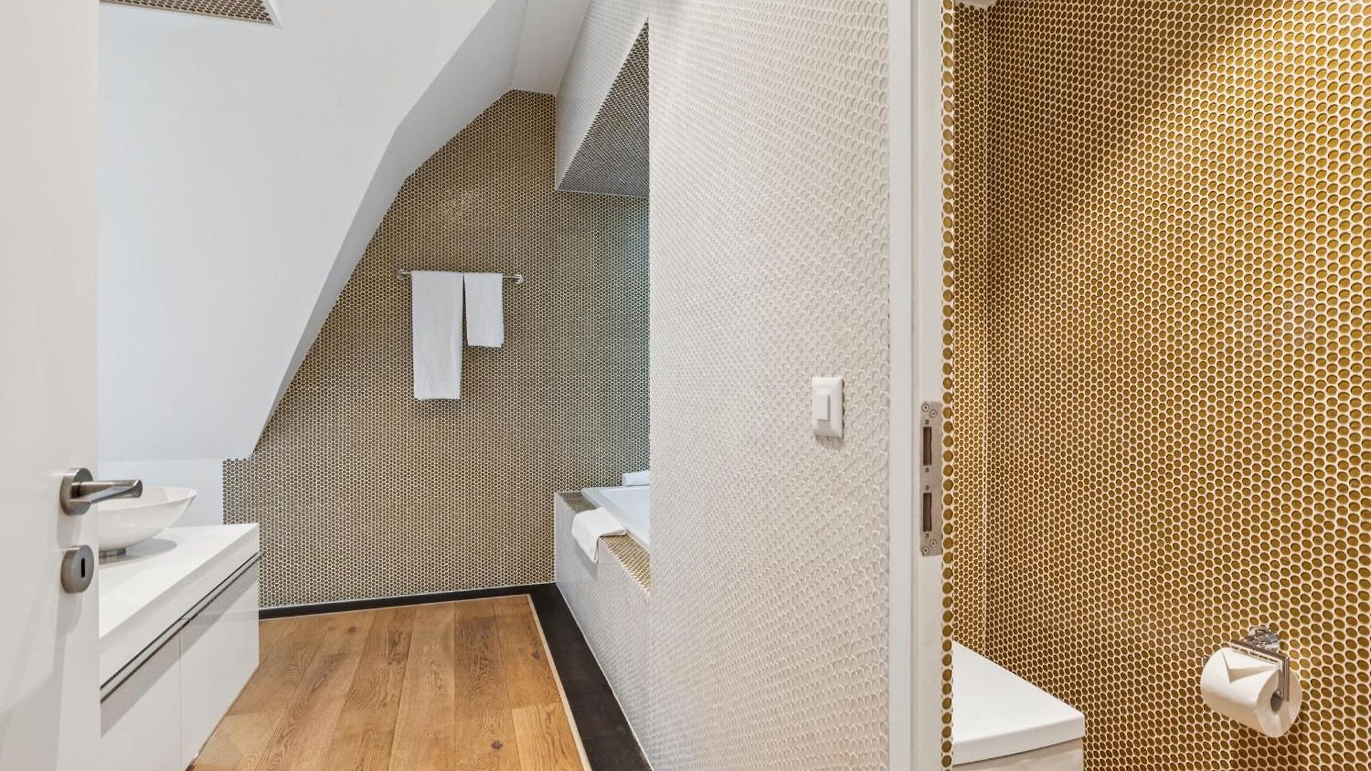 Horizon Bahnhofstrasse, Loewenstrasse Penthouse * Zurich