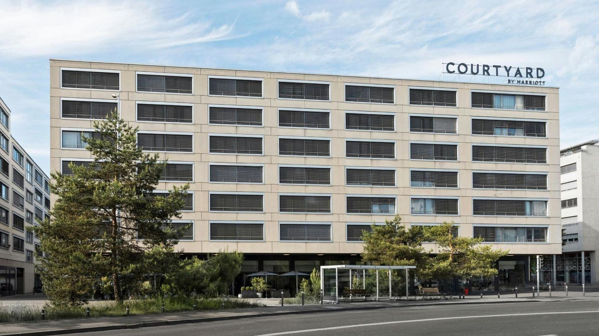 Courtyard By Marriott North Hotel 4*