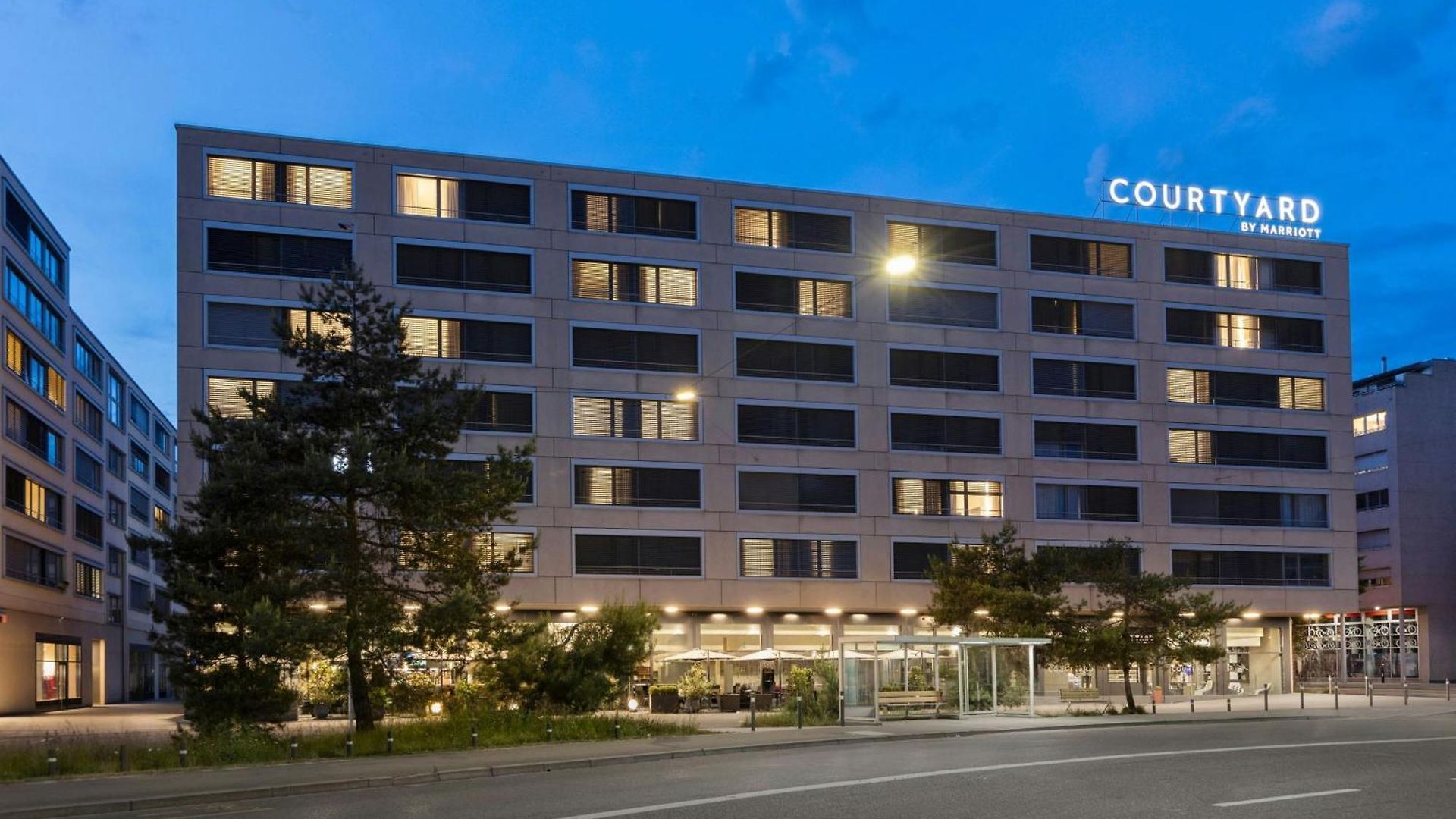 Courtyard By Marriott North 4*