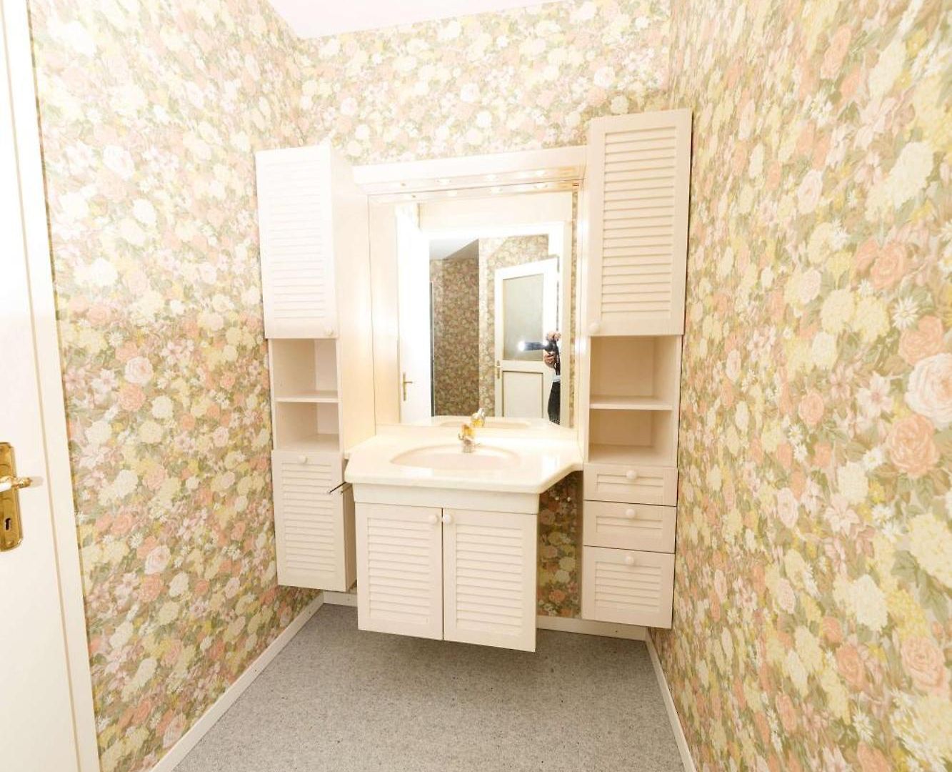 Basic & Cozy & Walkable Apartment *