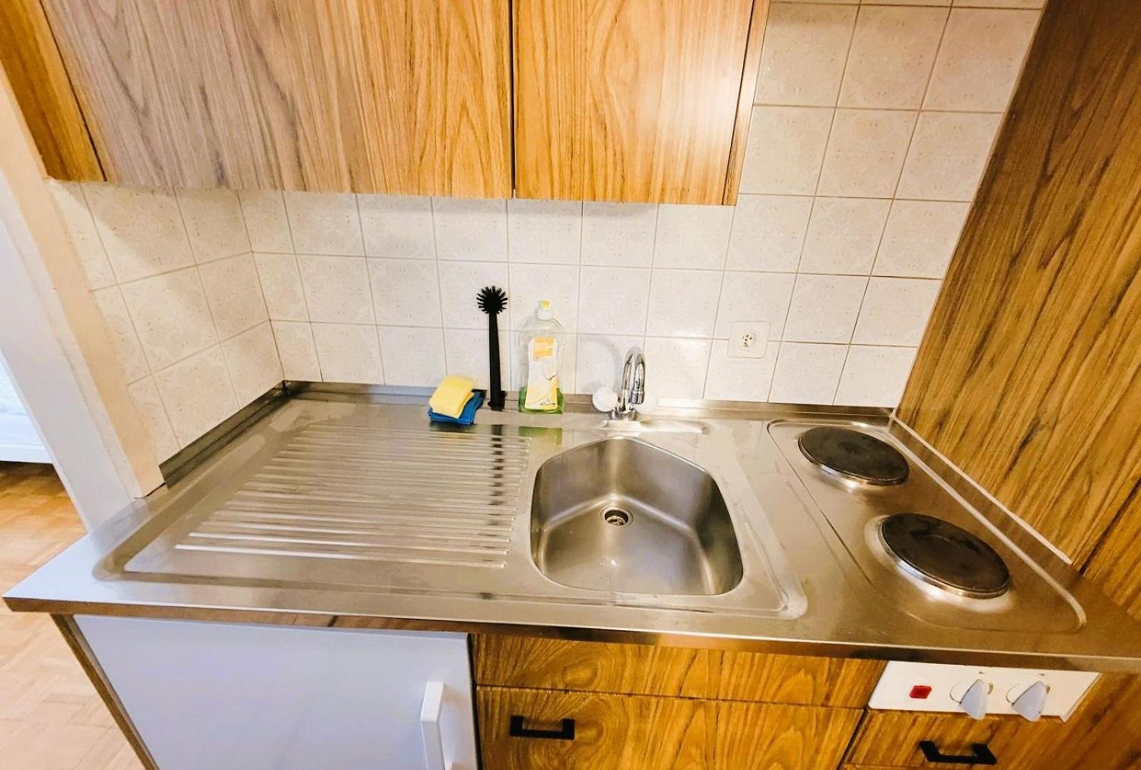 Center Flats With Balcony & Garden View Rigi - Self Checkin Apartment