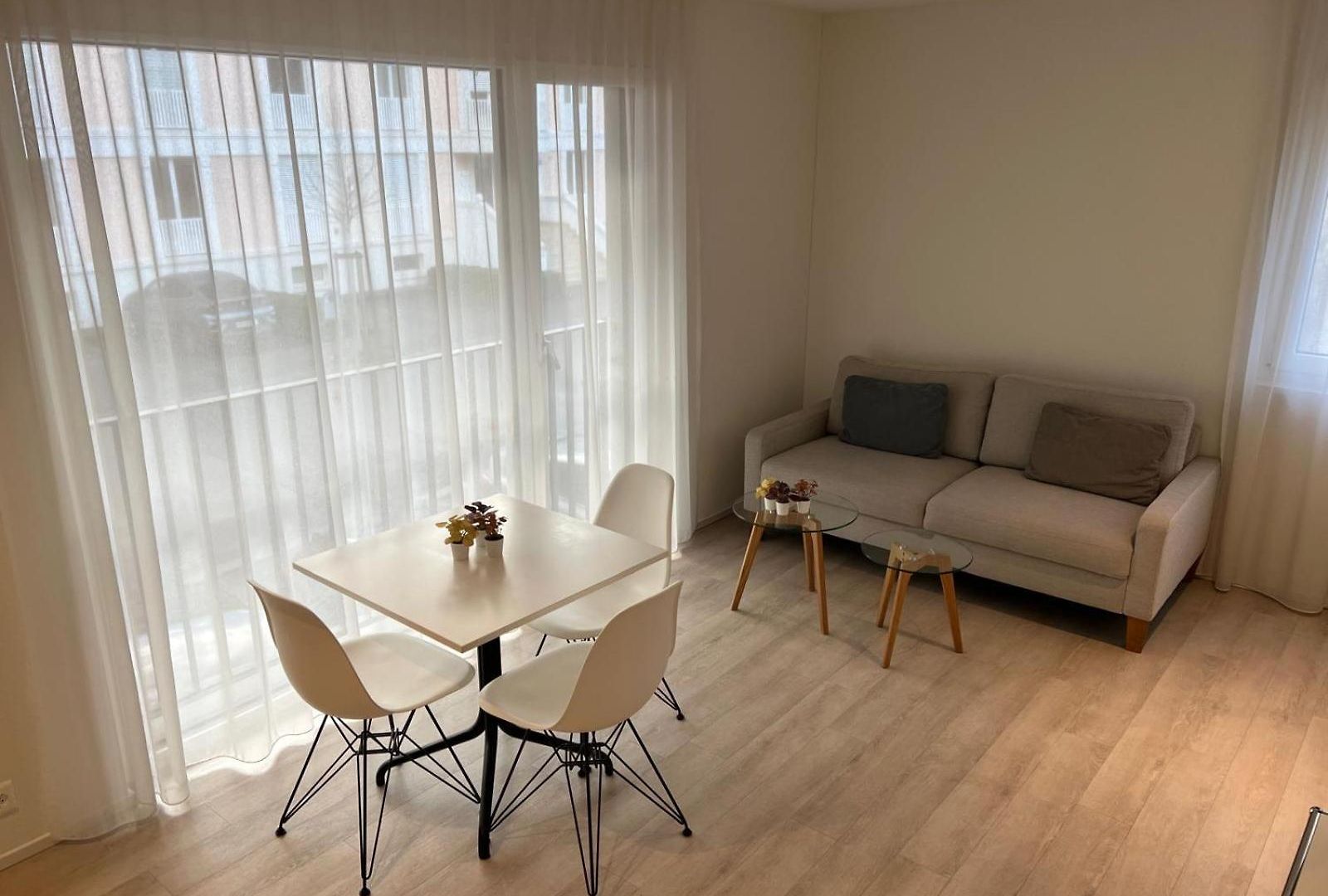 Apartment Stunning Apartments, Bernina - Self Checkin Zurich