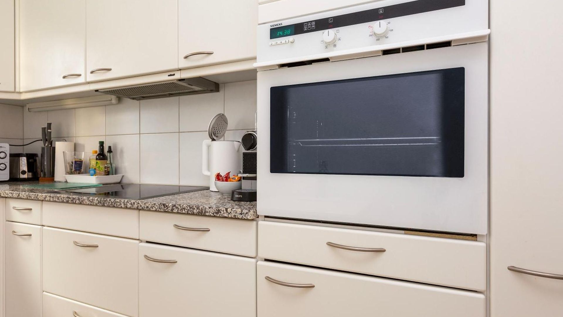 Kaya Diamond - 2br With Huge Terrace