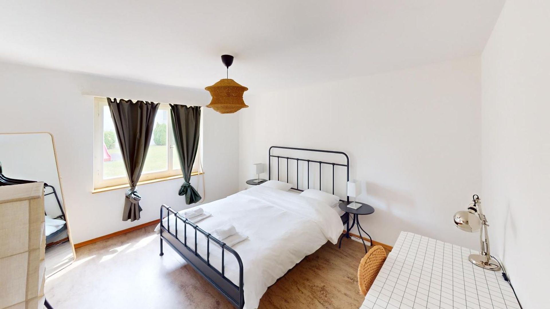 Comfortable Living Cozy Space Apartment