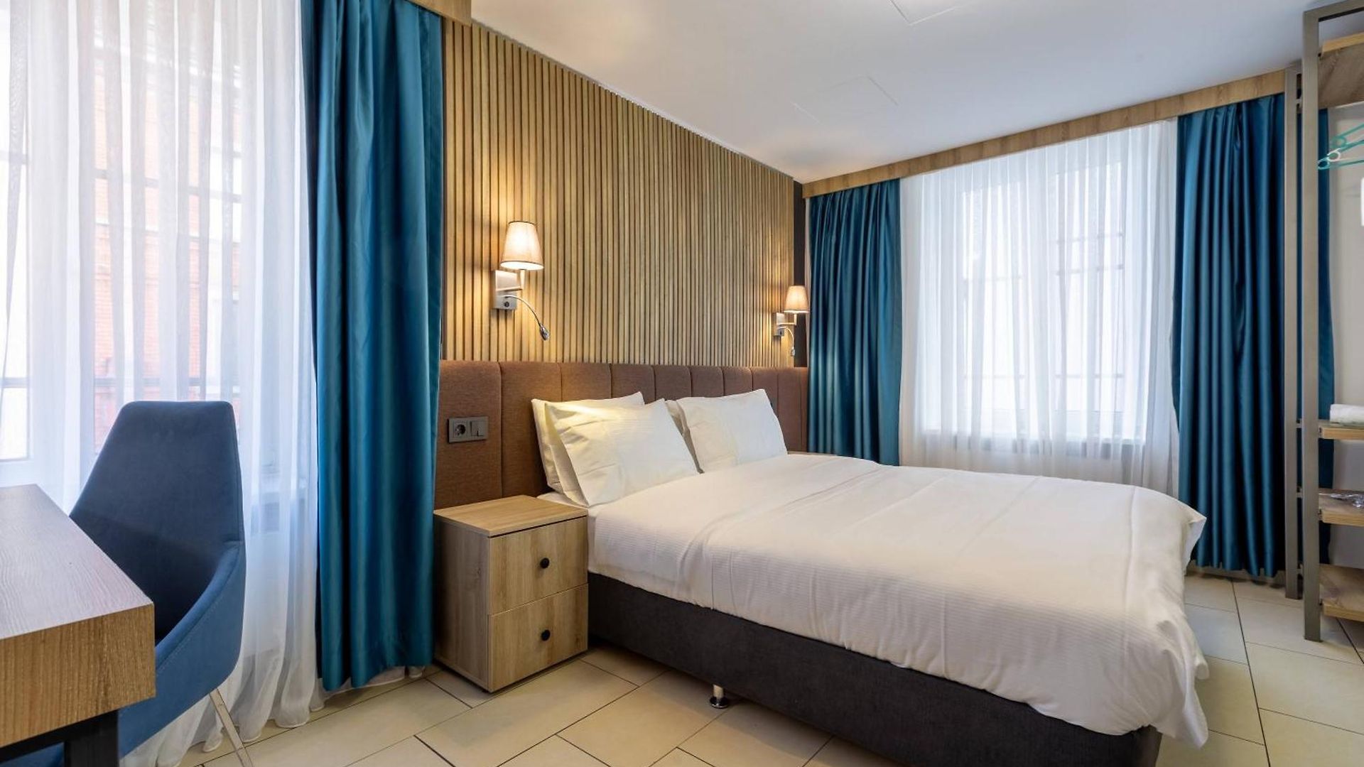 Nani Self Check-in Hotel