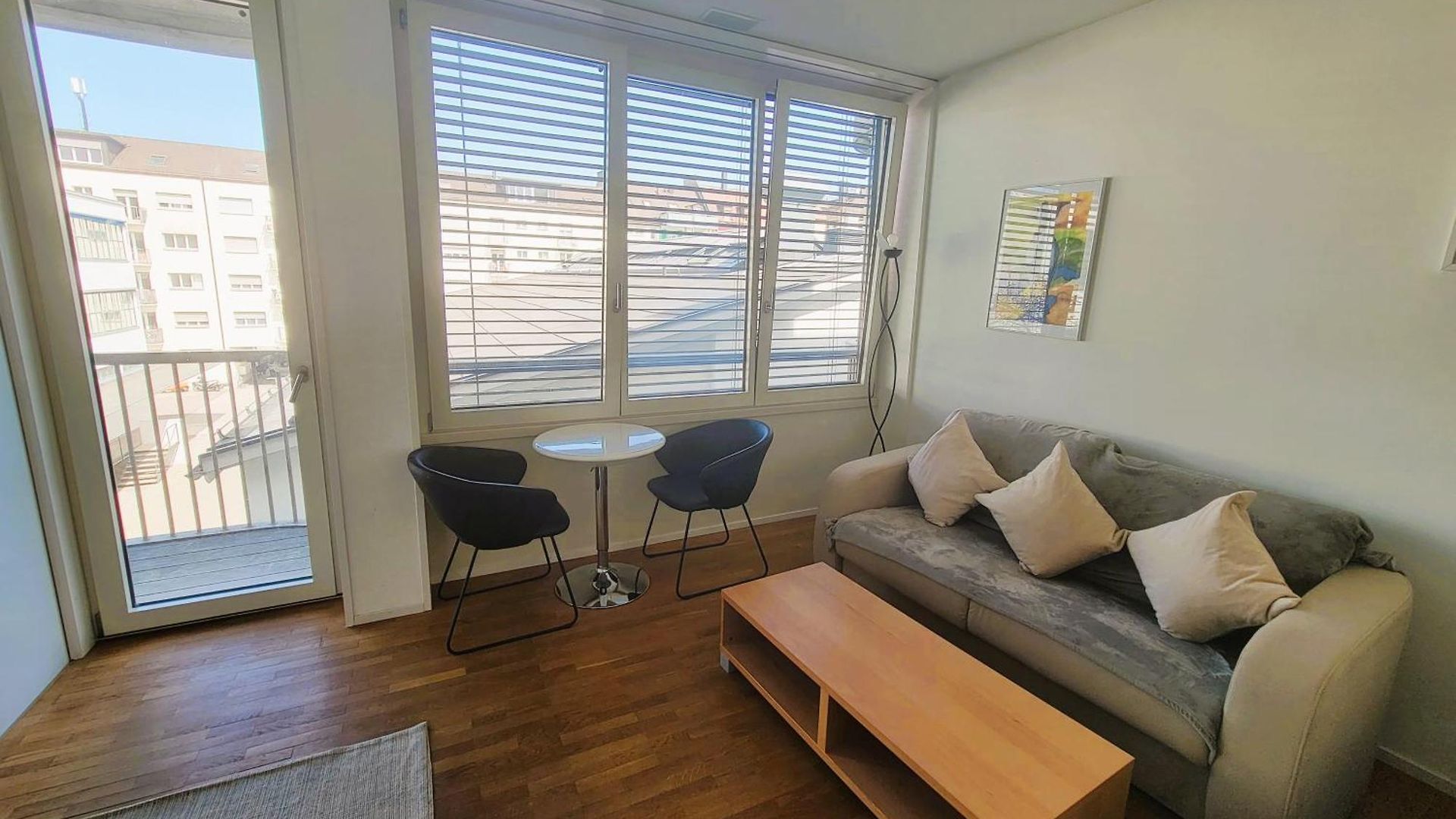 Stylish With Balcony Self Check-in A Hoh Apartment *