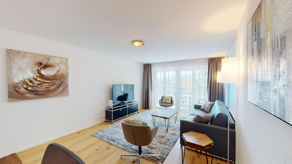 But Quiet 1br - Sun 6