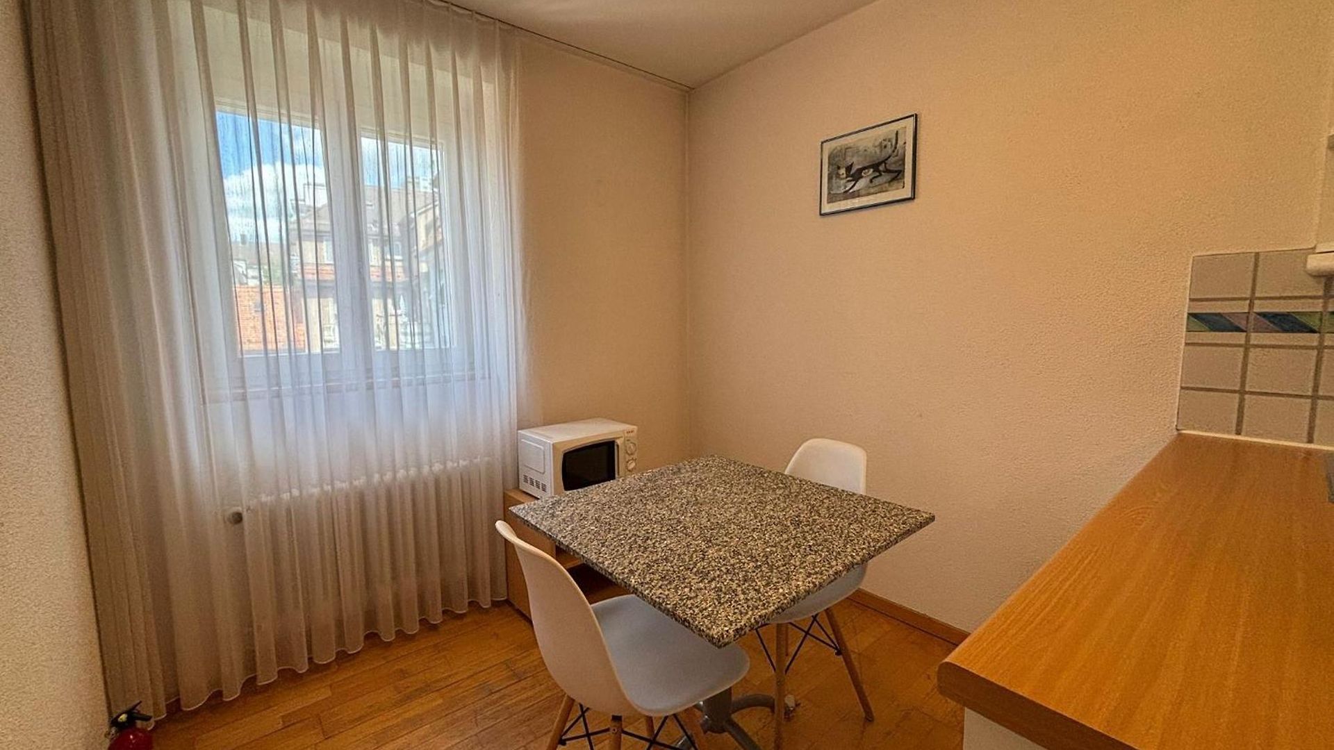 Apartment 1br Near - Joy St3 R *