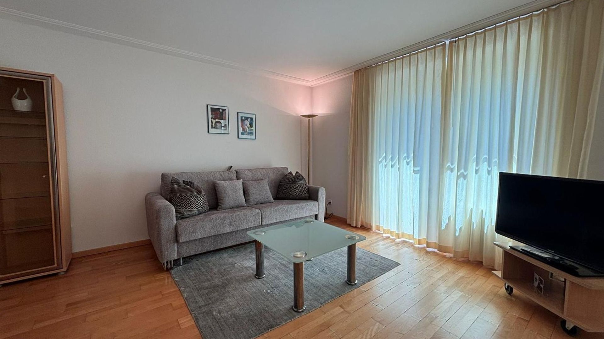 1br Near - Joy St3 R *