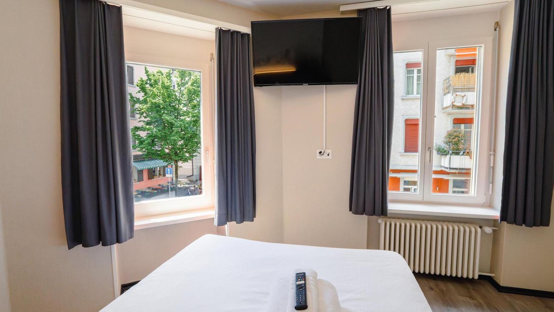 Easyhotel Main Station Hotel Zurich