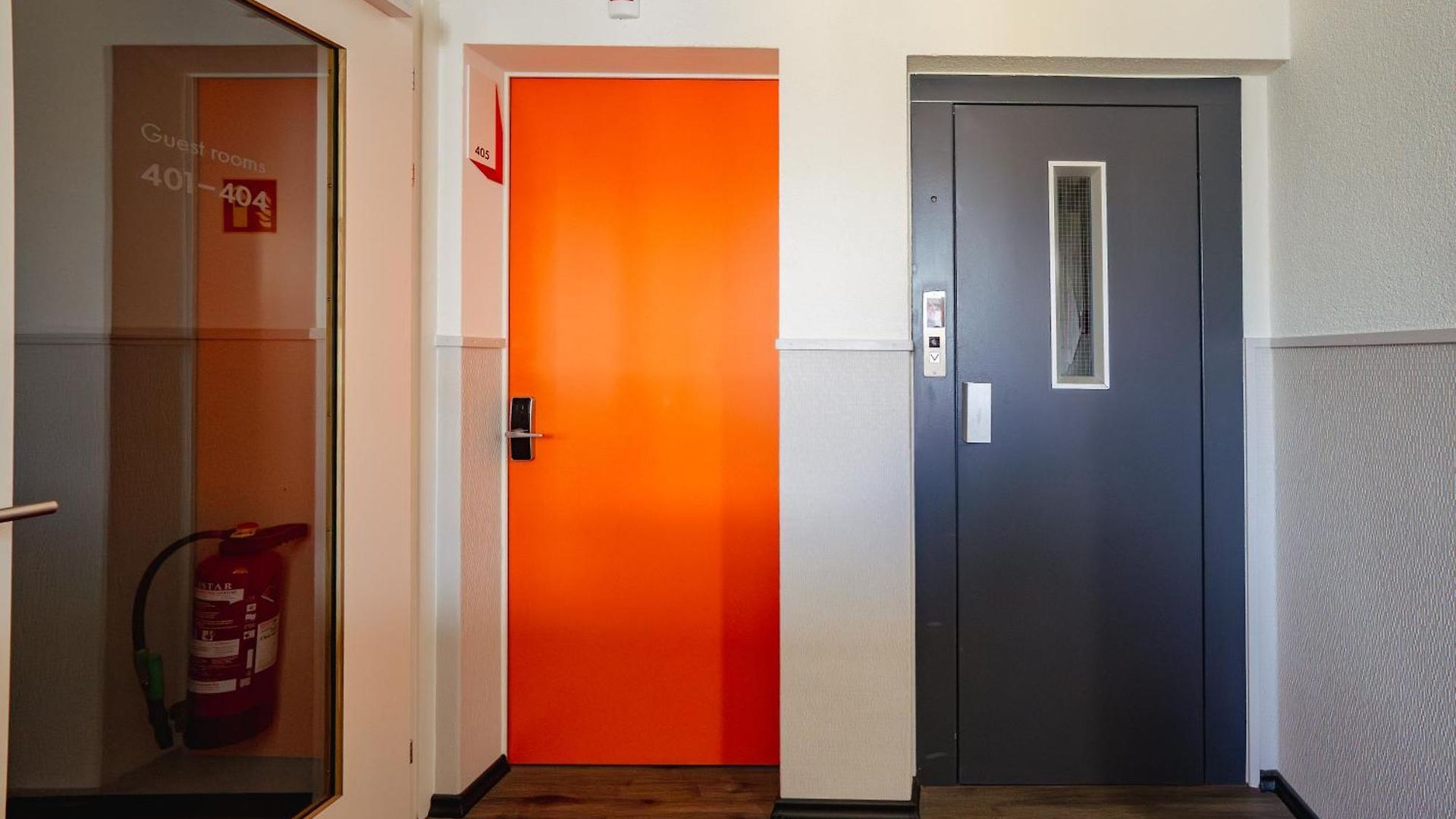 Easyhotel Main Station Hotel