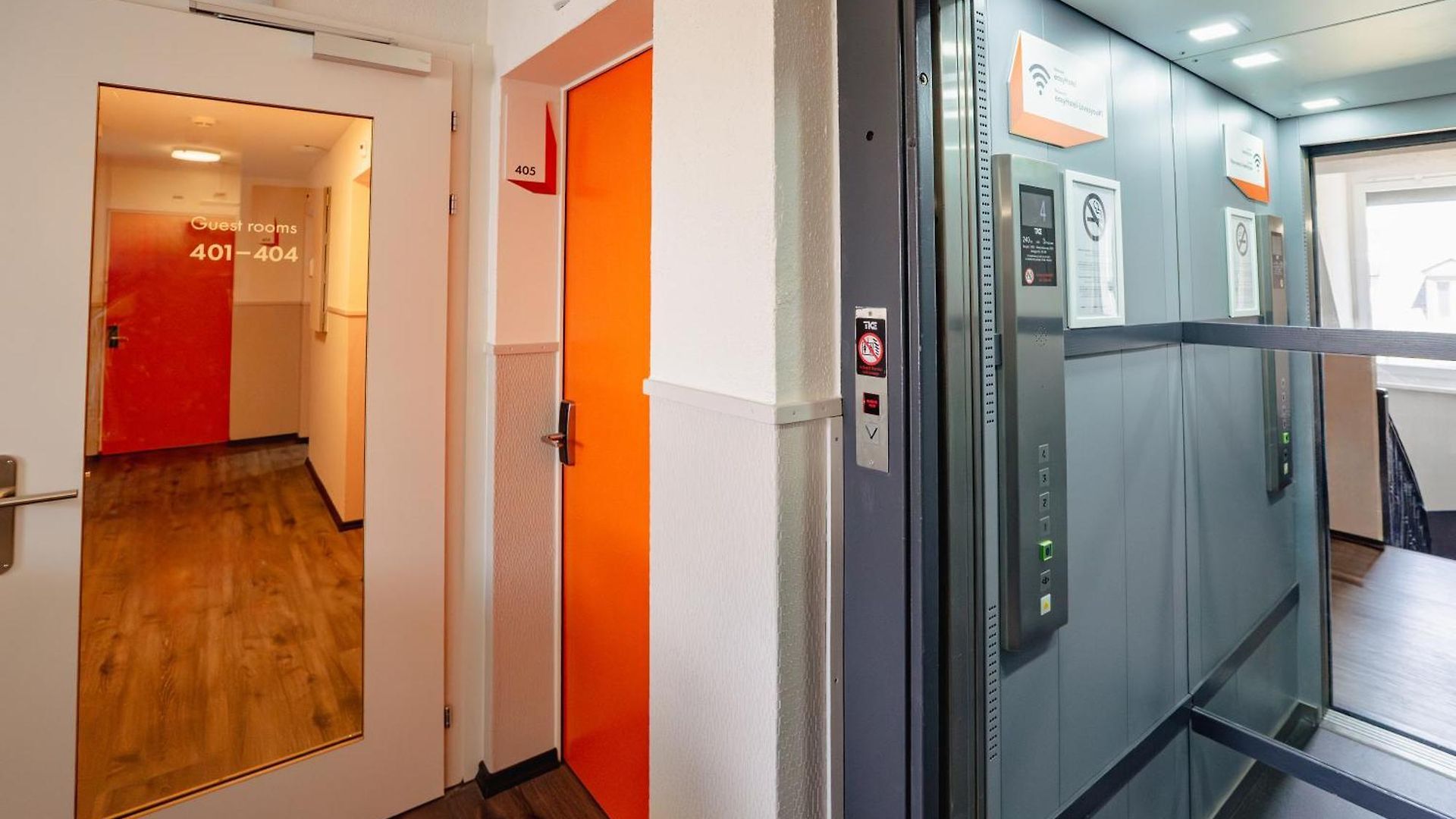Easyhotel Main Station Hotel 3*