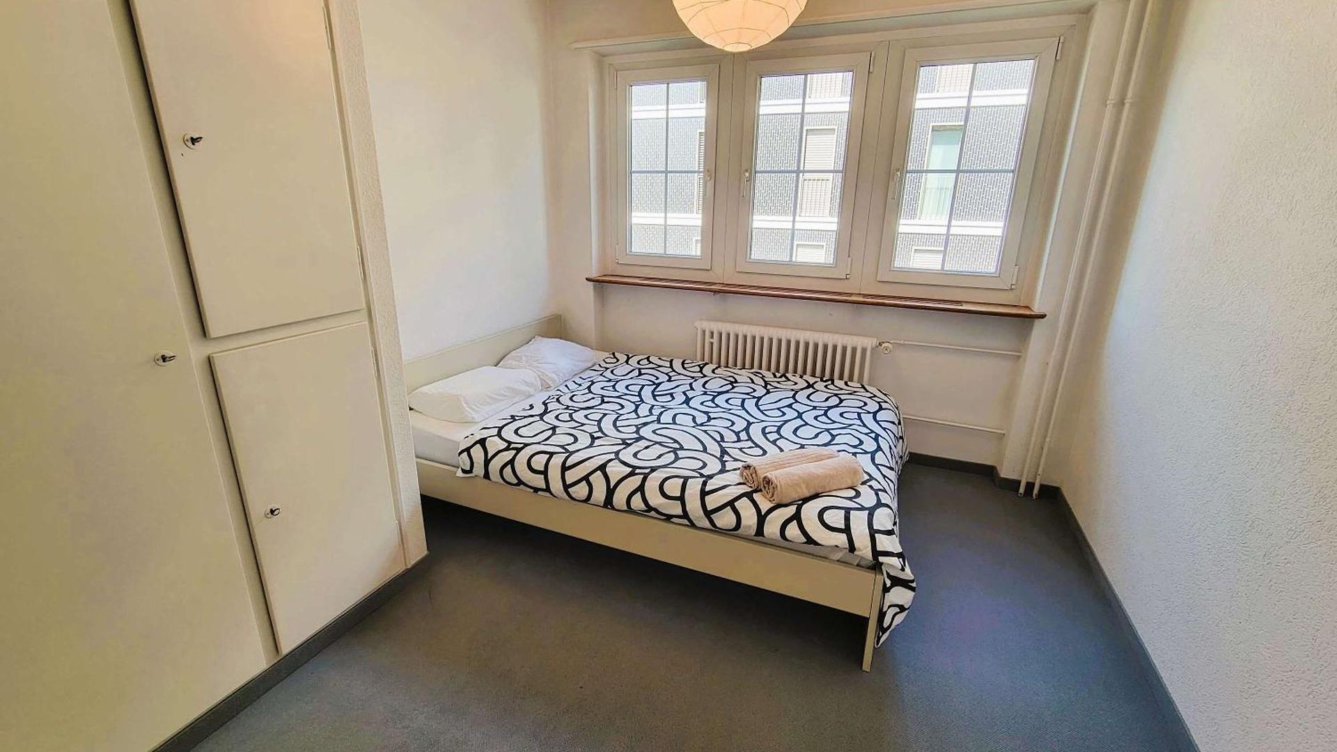 Apartment 5 Bedroom Center With Balcony Dorf - Self Checkin Zurich