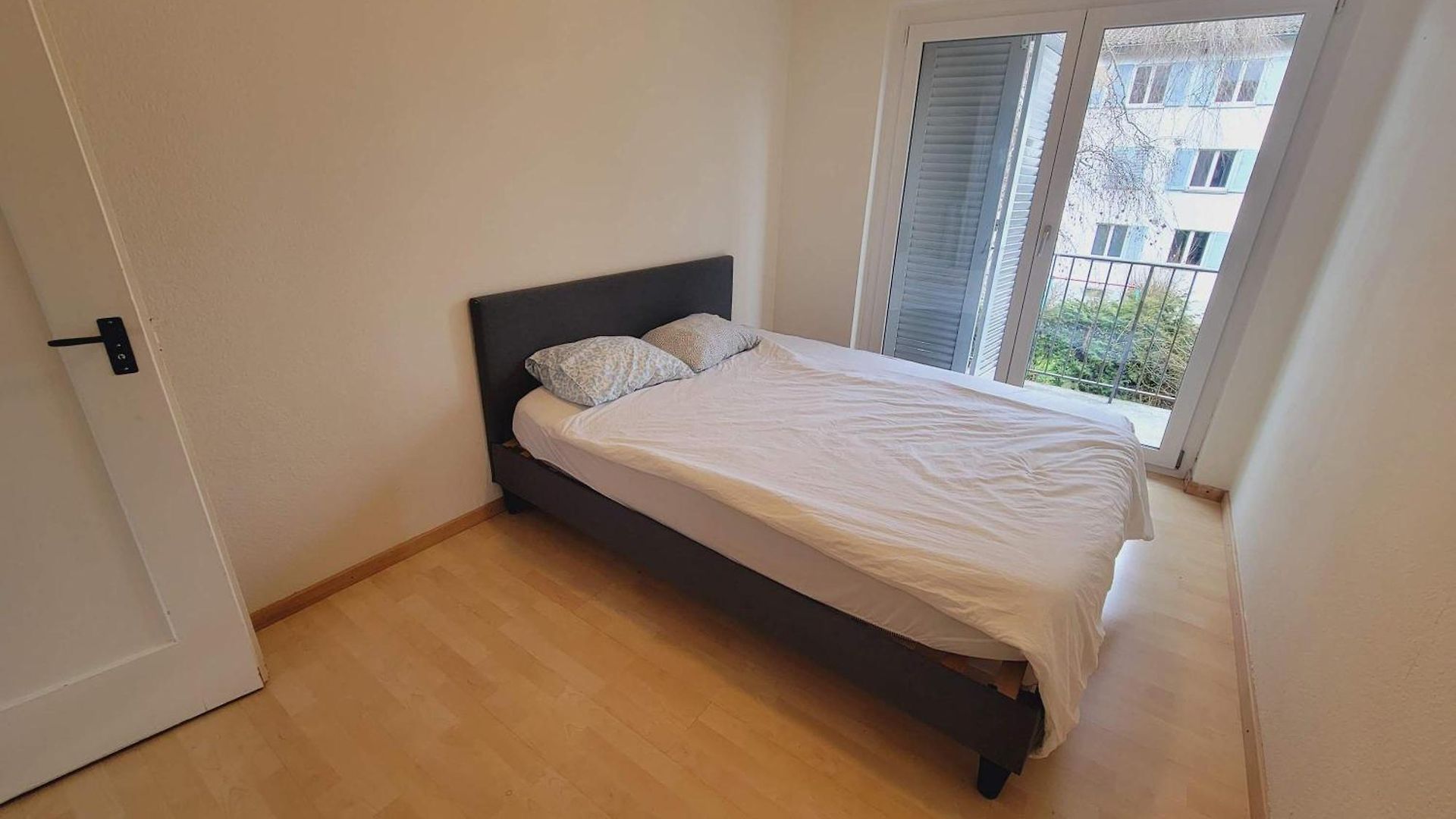 Apartment 5-bed Huge Flat In - Schurgi - Self Checkin *
