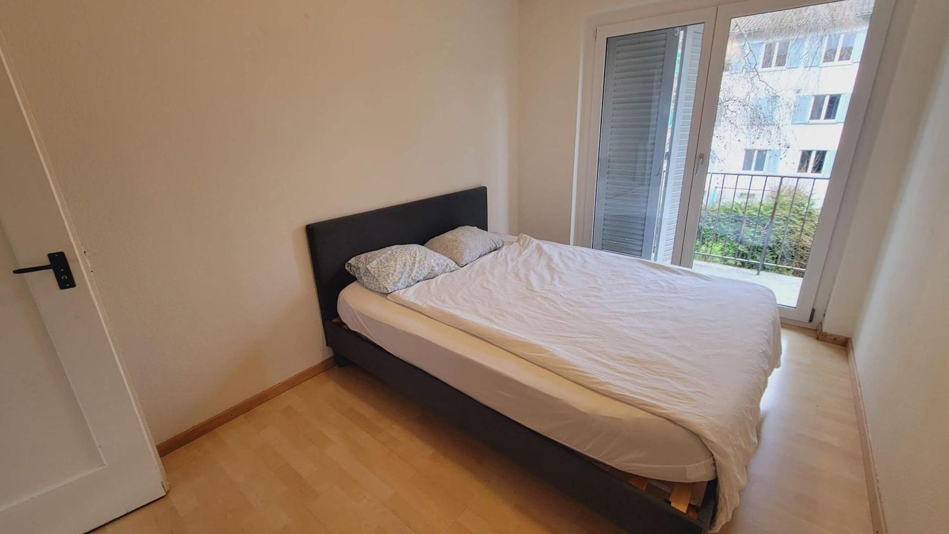 5-bed Huge Flat In - Schurgi - Self Checkin * Zürich
