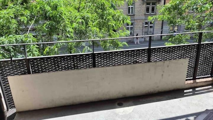 Apartment 2 Beautiful Center Downtown Flat With Balcony Bir - Self Checkin *