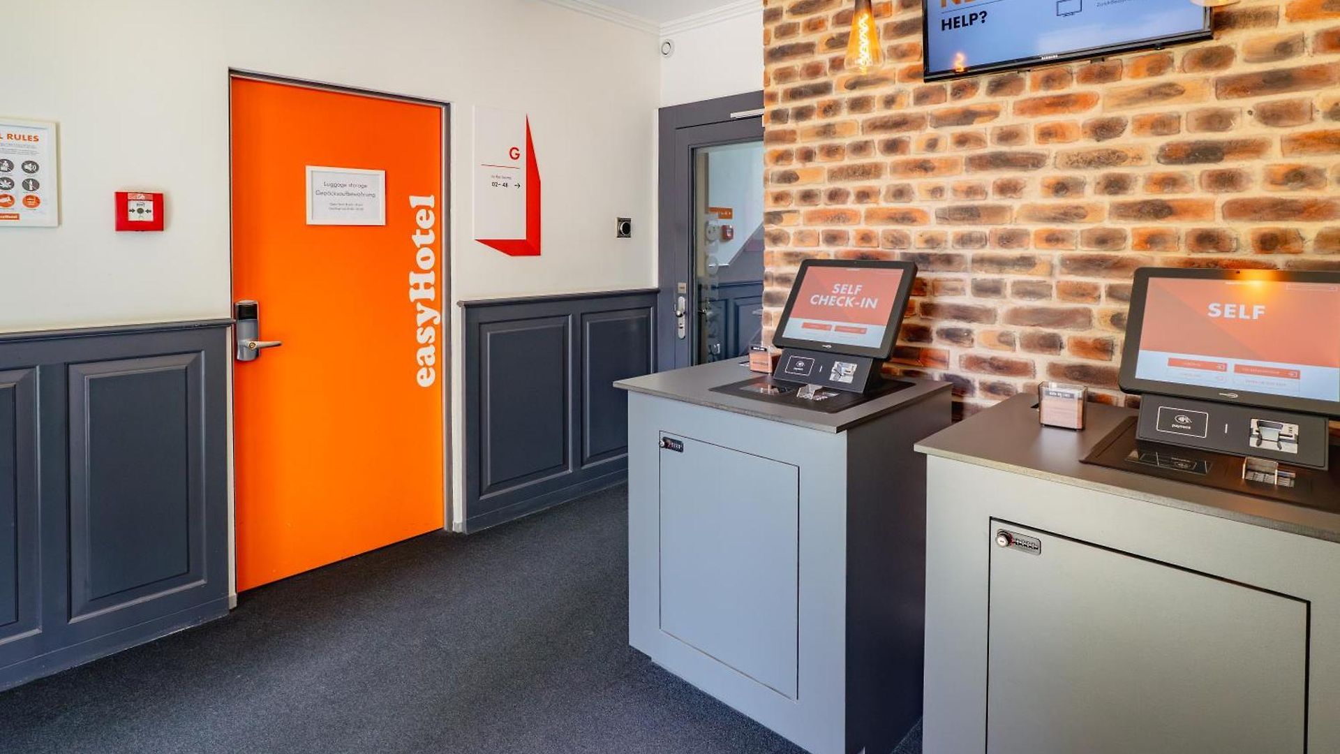 Easyhotel Centre Hotel 2*