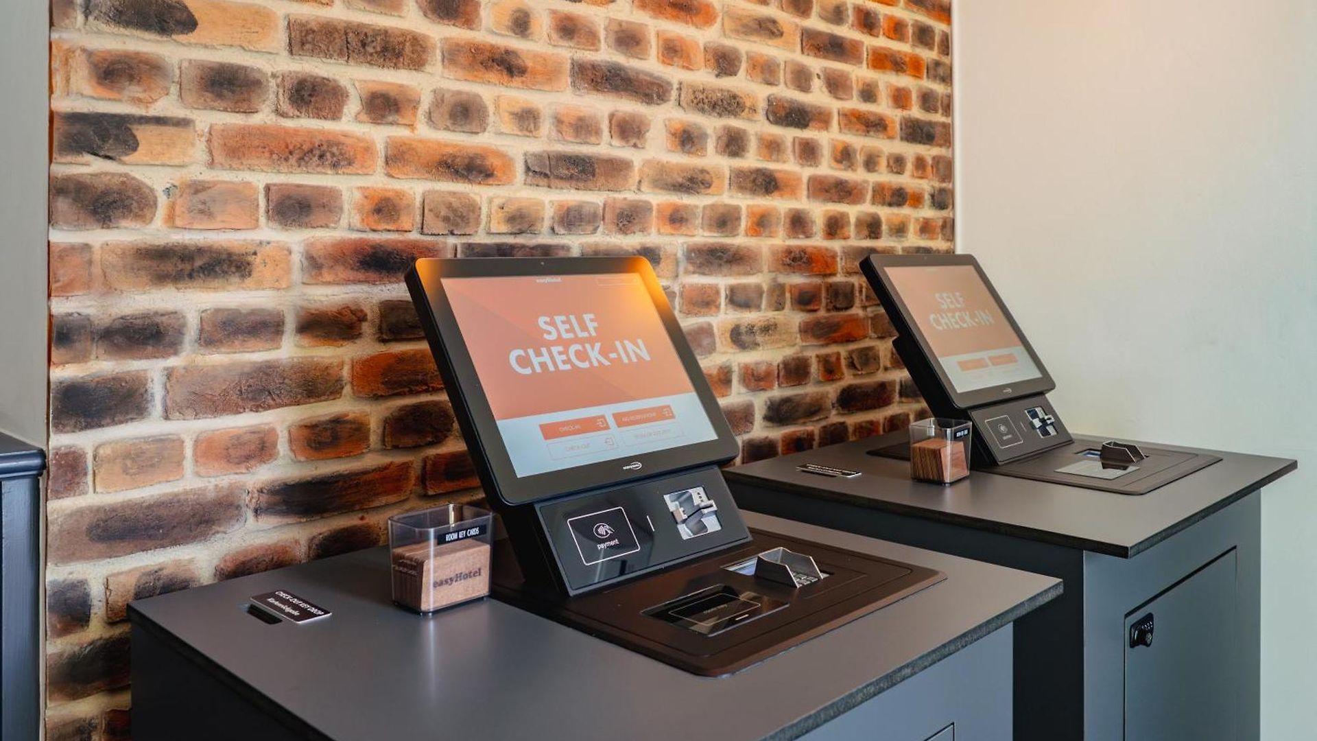 Hotel Easyhotel Centre 2*