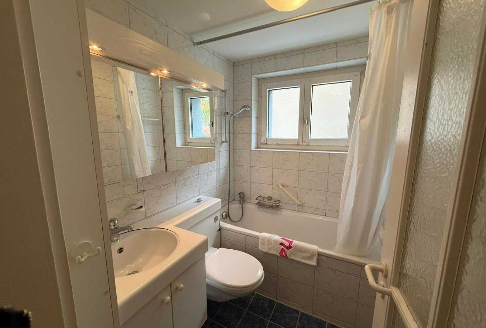 2br Flat In Center - Crown 2 Apartment *