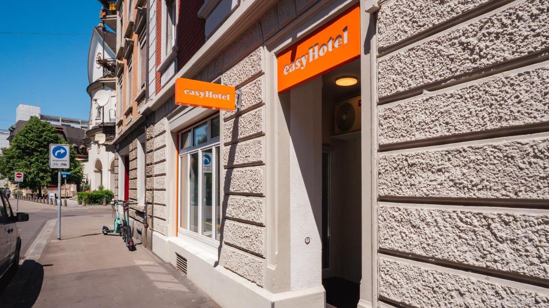 Easyhotel Limmatplatz 2* Zürich
